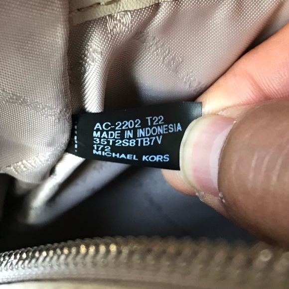 🌼Michael Kors Backpack Set - Picture 12 of 16